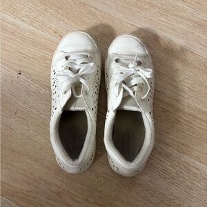 Women's 8 White Eyelet Perforated Sneakers